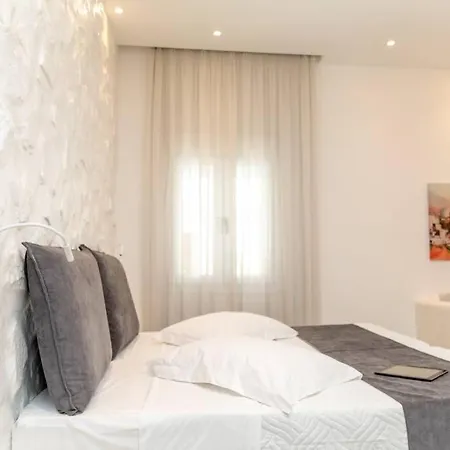 Arktos Luxury Appartement *