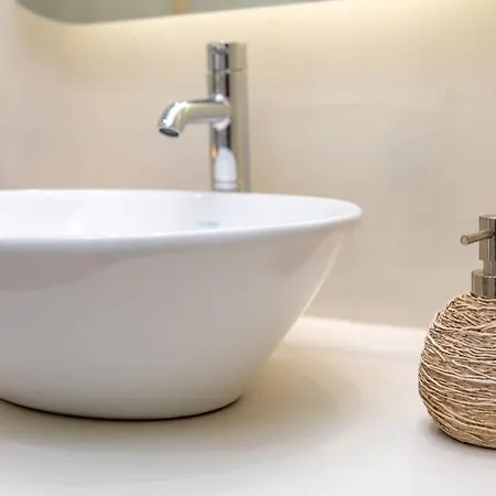 Arktos Luxury