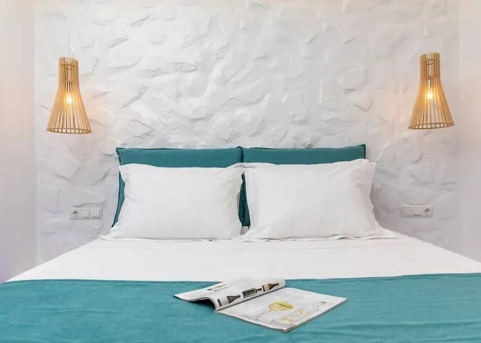 Arktos Luxury * Naxos City