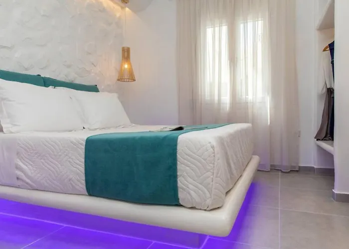 Arktos Luxury * Naxos City