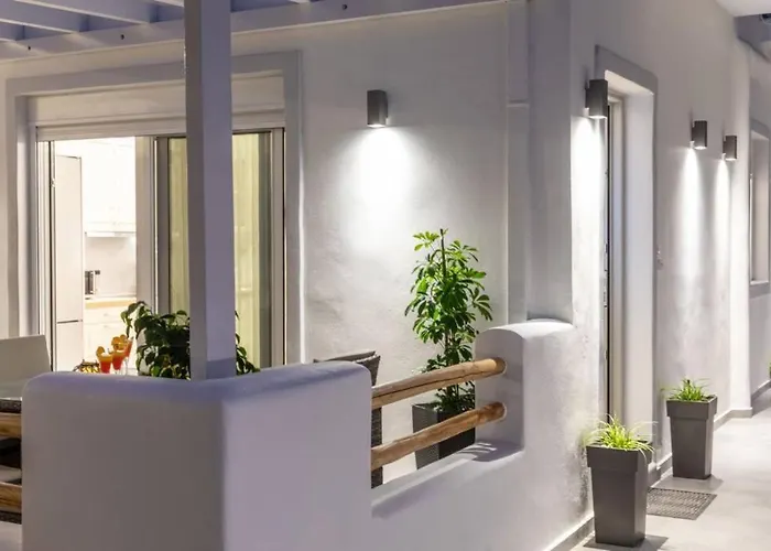 Arktos Luxury * Naxos City